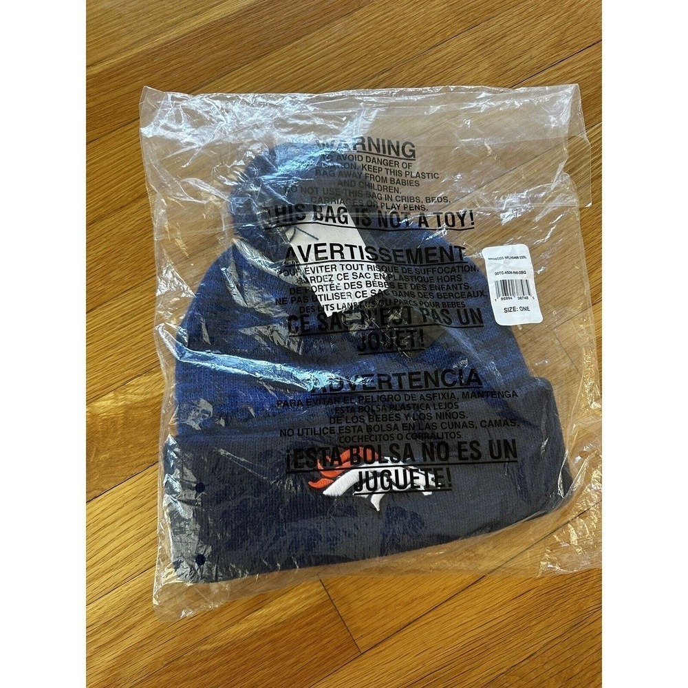 Denver Broncos Knit Hat Fanatics Branded Defender Cuffed Pom Navy Blue New - Picture 3 of 4